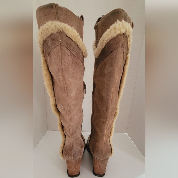 RARE Tall Fergie Shearling Lined Wedge Boots - Picture 5 of 11